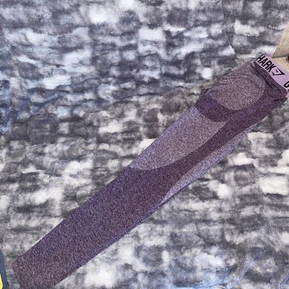 Gymshark Dry Heathered Purple Tight Leggings - Picture 3 of 3